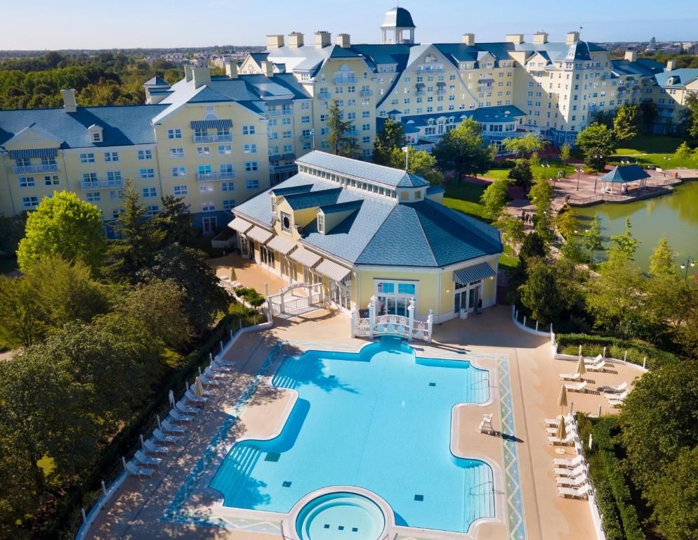 Hotel Disney's Newport Bay Club фото 14