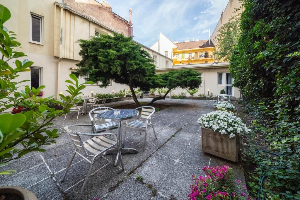 Hotel White Lion фото 17