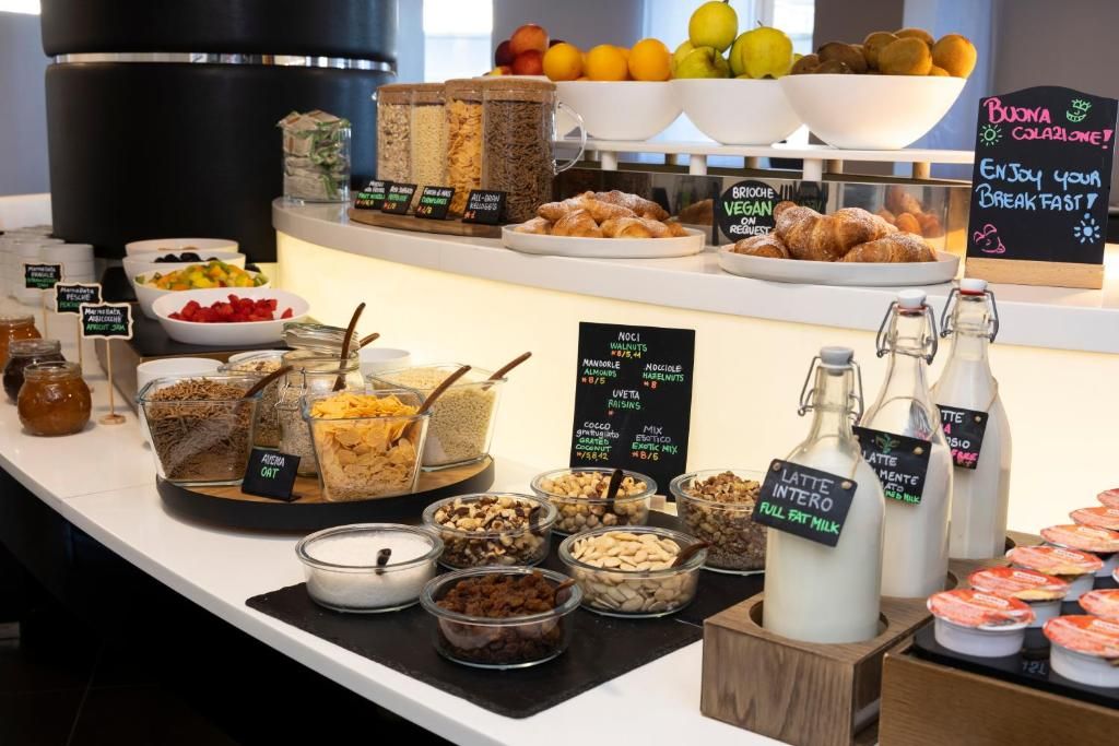 Holiday Inn Genoa City, an IHG Hotel фото 8