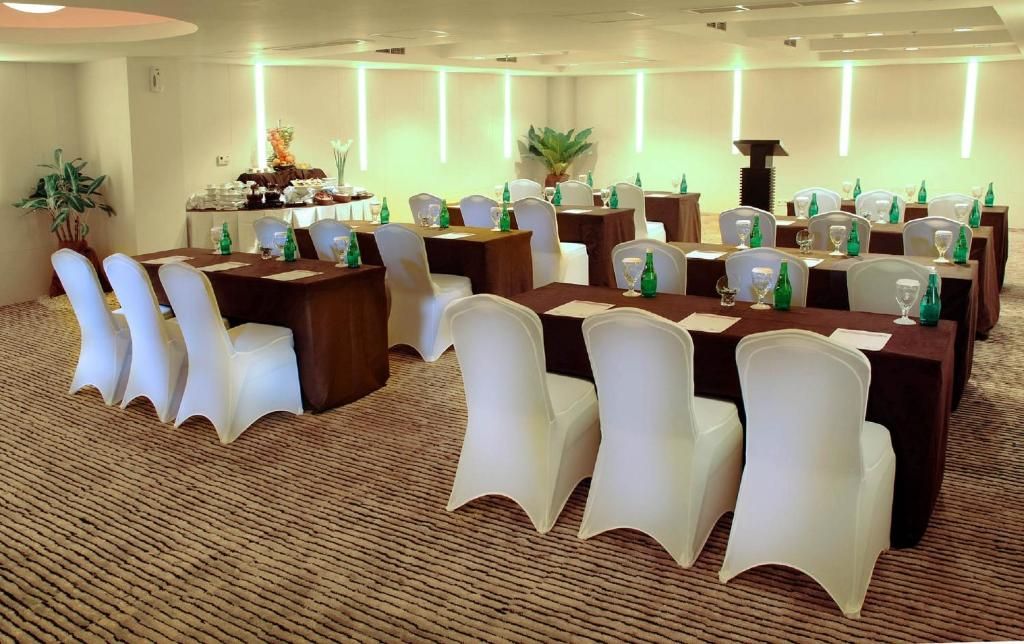 Aston Kuta Hotel & Residence фото 36
