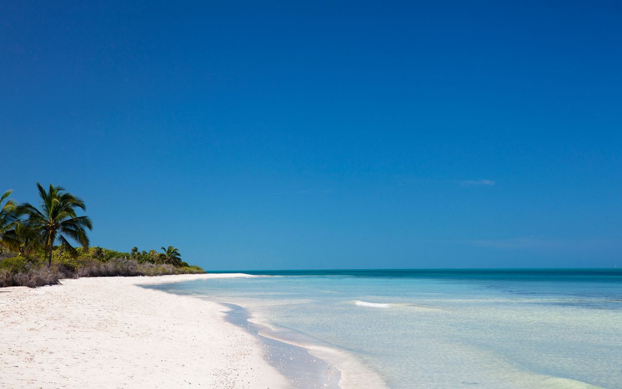 Memories Flamenco Beach Resort фото 11