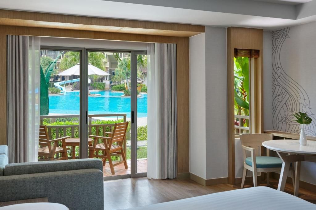 Phuket Marriott Resort & Spa Merlin Beach фото 142