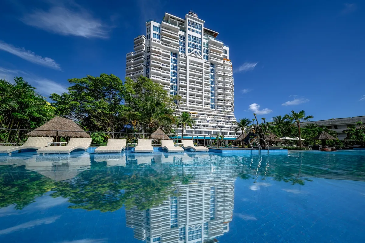 Andaman Beach Suites Hotel фото 0