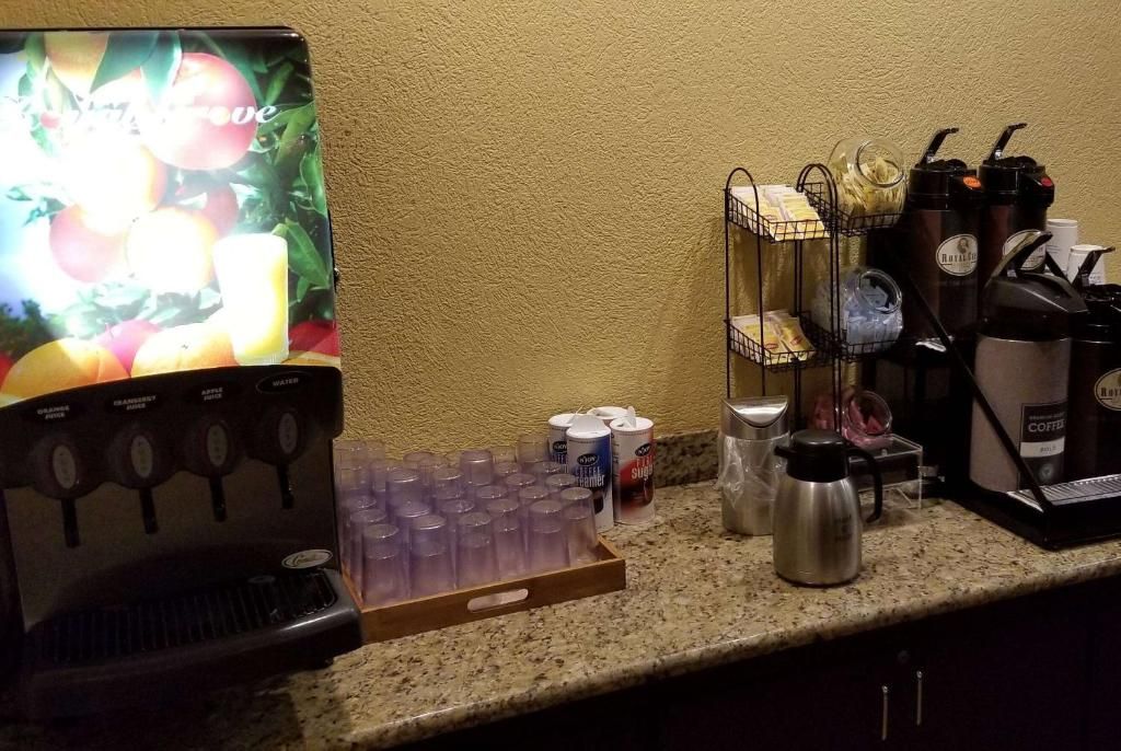 Ramada Houston Intercontinental Airport East фото 17