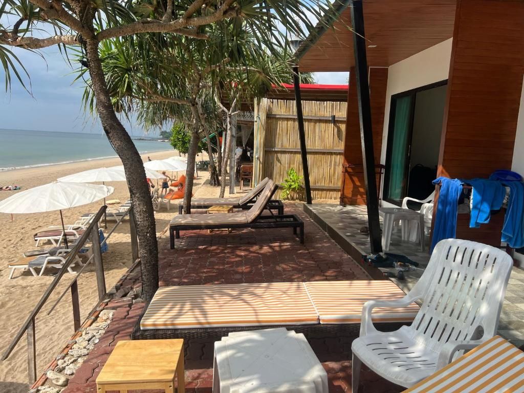 Lanta Seafront Resort фото 68