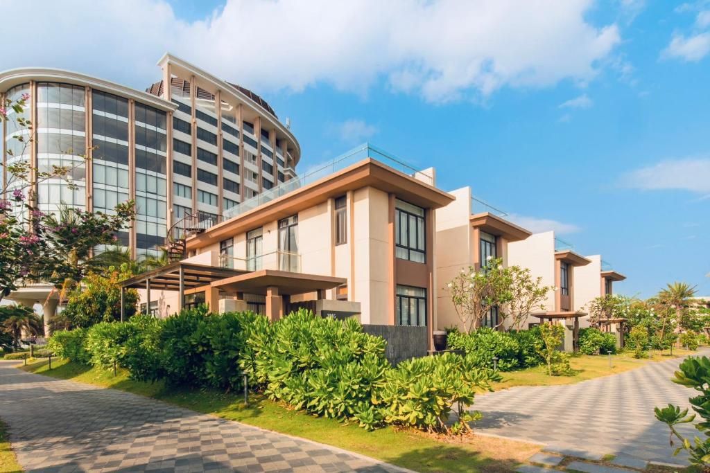 Cam Ranh Mystery Villas & Spa фото 48