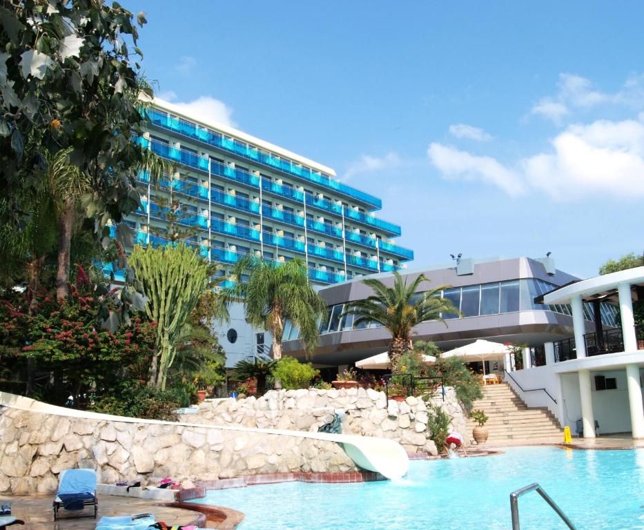 Calypso Beach Hotel фото 18