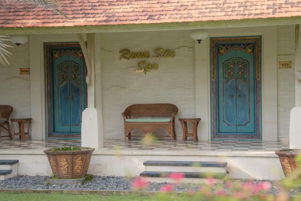 Griya Santrian a Beach Resort & Spa фото 92