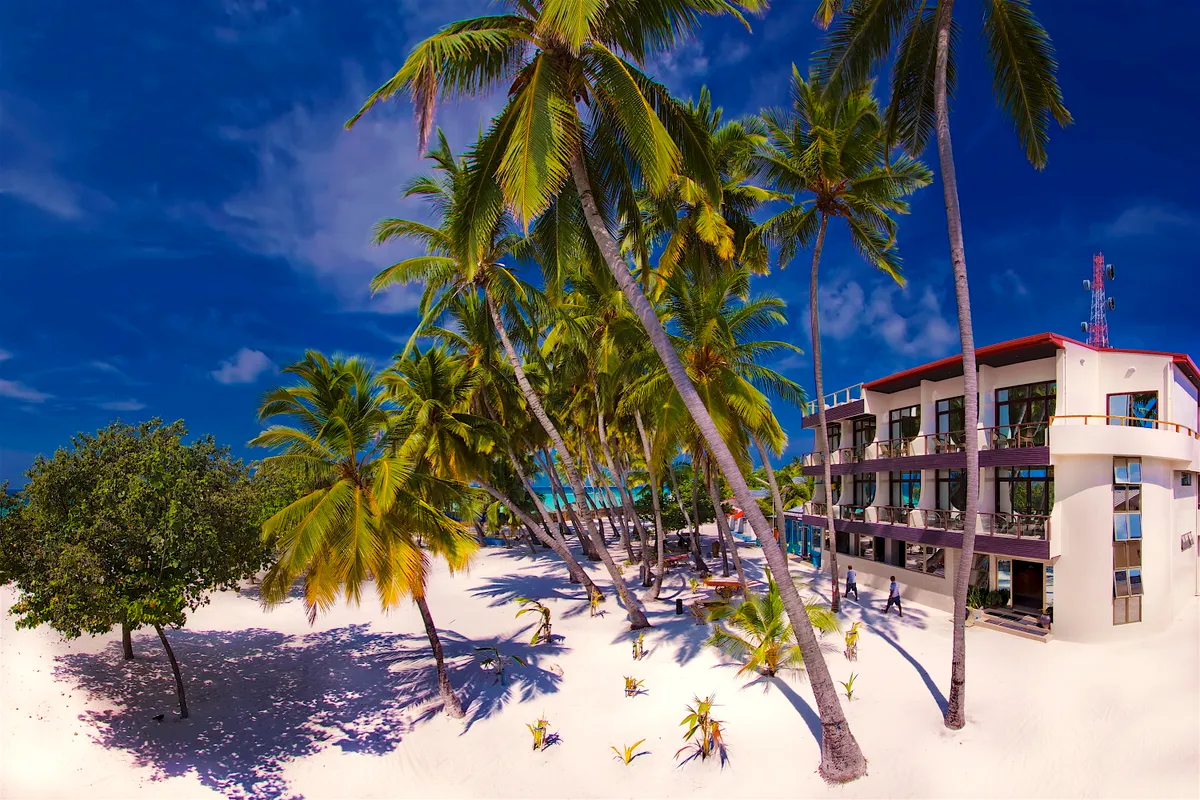 Kaani Beach Hotel фото 0