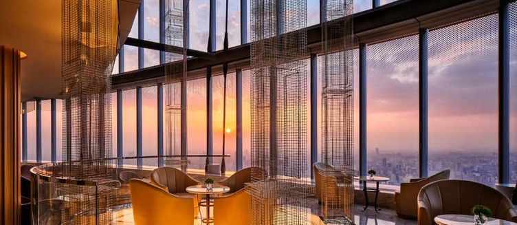 Фото отеля J Hotel Shanghai Tower