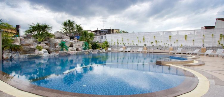 Фото отеля Lk Premier