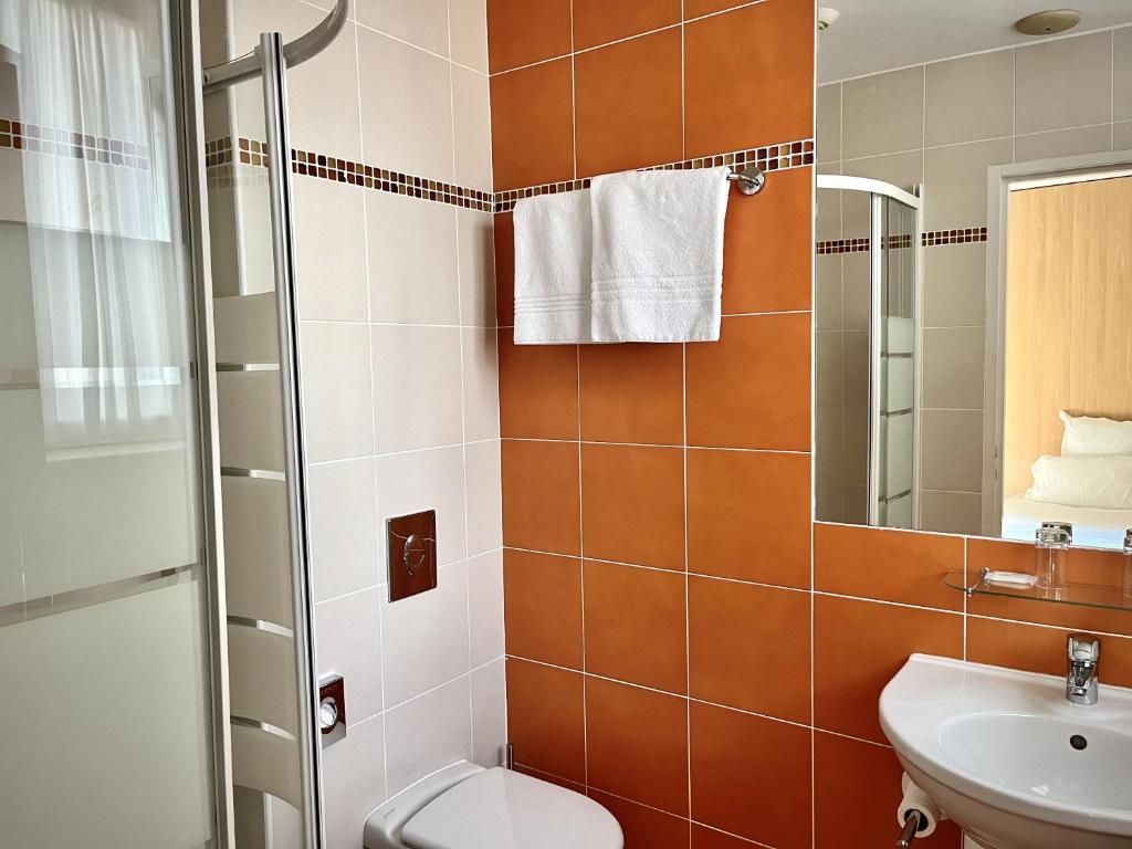 Comfort Hotel Dinard Balmoral фото 13