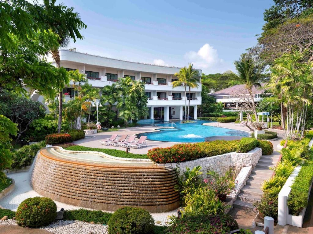 Novotel Rayong Rim Pae Resort фото 44