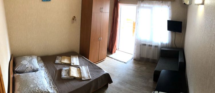 Фото отеля Гостевой дом «Юлия»