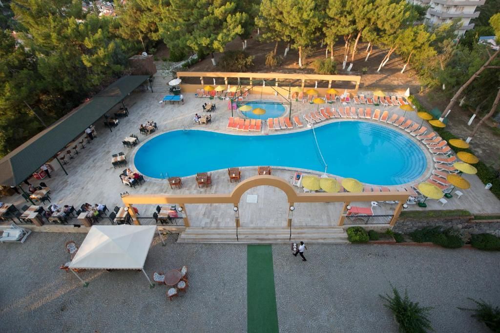Tuntas Family Suites Kusadasi фото 18
