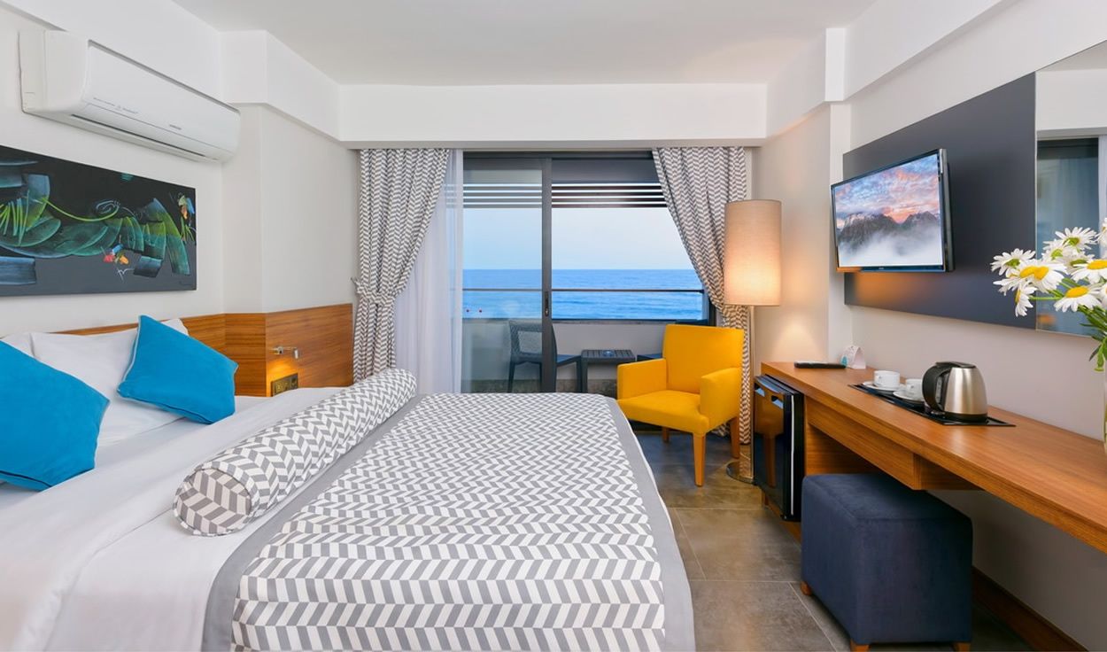 Floria Beach Hotel фото 4