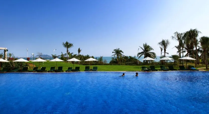 Sanya Seacube Holiday Hotel фото 22
