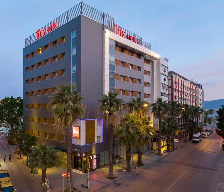 Ibis Izmir Alsancak фото 0