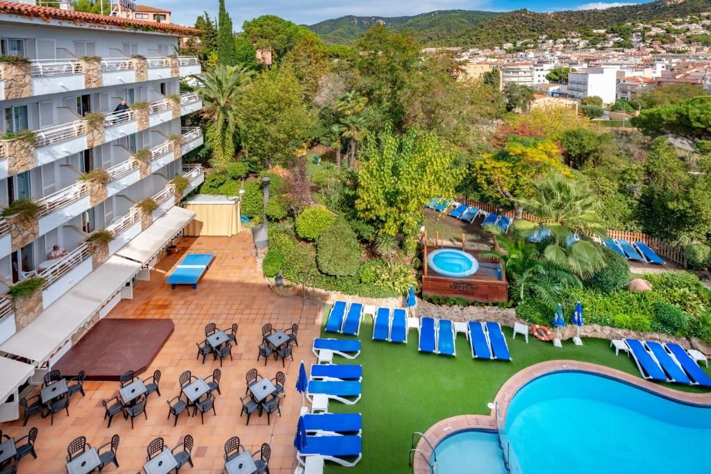 Hotel GHT Neptuno фото 59