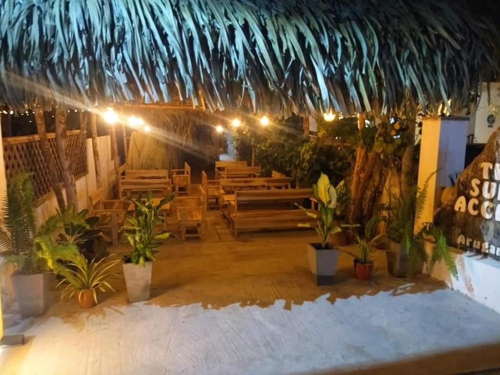 Guest House «The Surf Access Guest House» фото 7