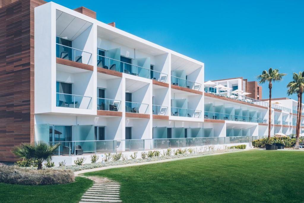 Iberostar Selection Lagos Algarve (Yellow Lagos Meia Praia) фото 8