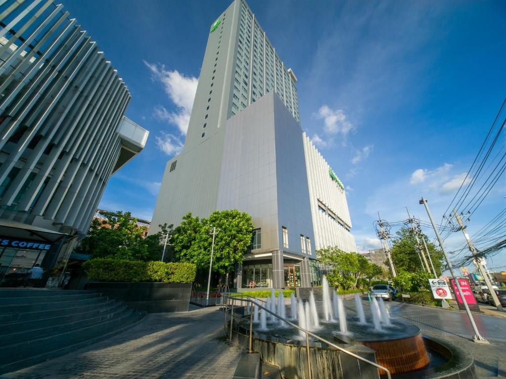 Holiday Inn & Suites Rayong City Centre фото 14