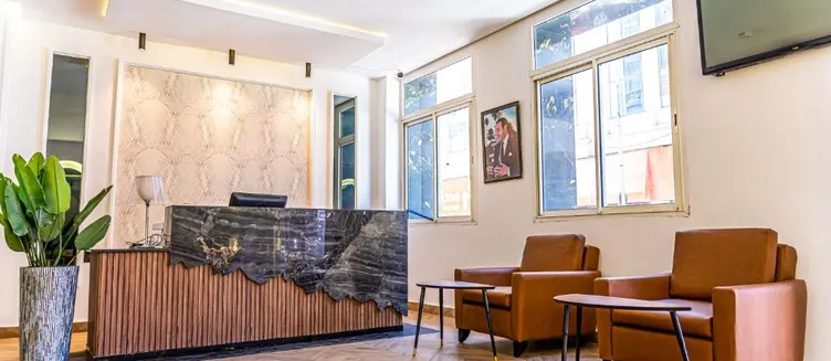 Фото отеля Hotel Les Ambassadeurs