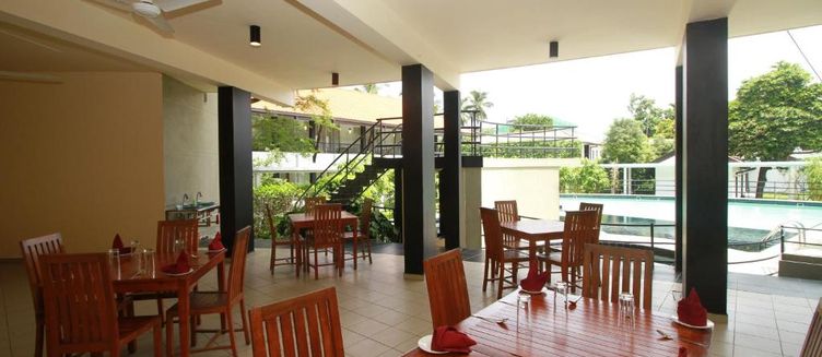 Фото отеля Garden Beach Hotel