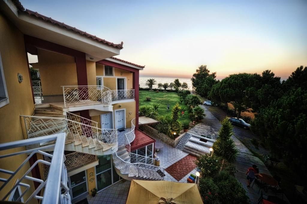 Irida Beach Resort Suites фото 6