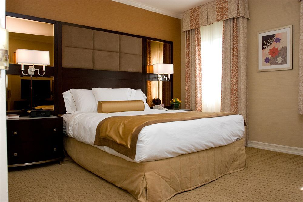 Excelsior Hotel фото 30