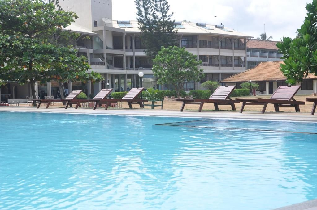 Laya Beach Hotel фото 22