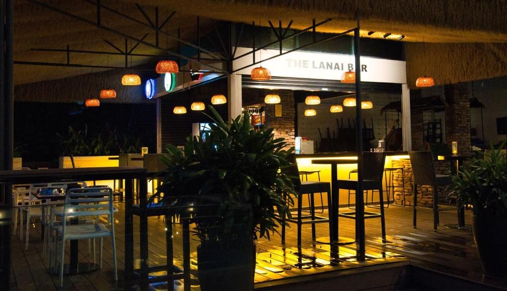 Hotel Sentral Seaview фото 26