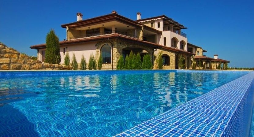 Club Residence at BlackSeaRama Golf фото 0