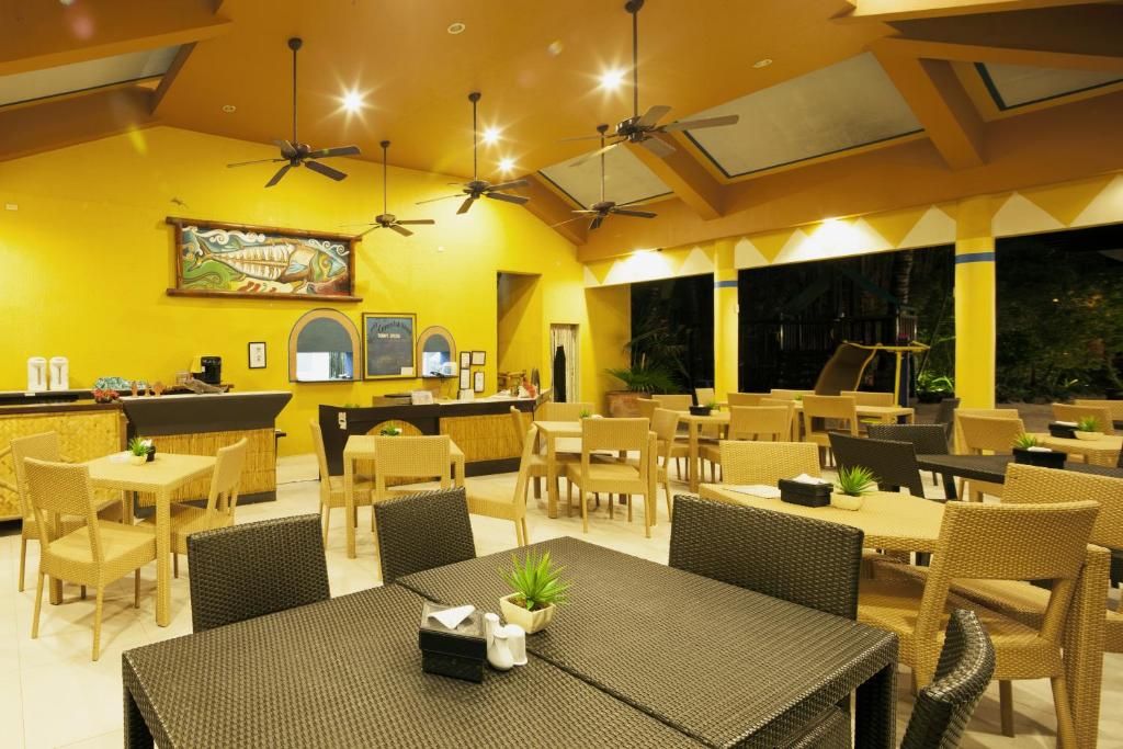 Microtel by Wyndham Boracay фото 34