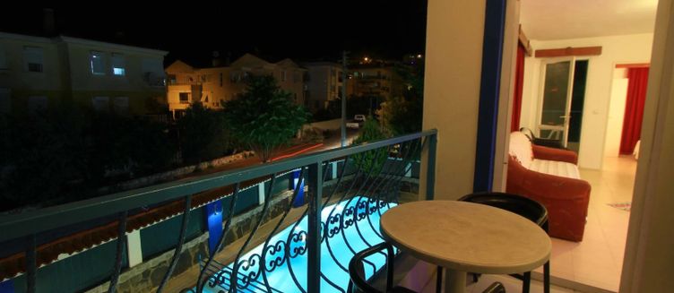 Фото отеля Koz Marigold Apart Hotel
