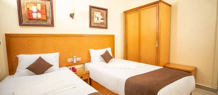 Фото отеля Palm Inn Hotel