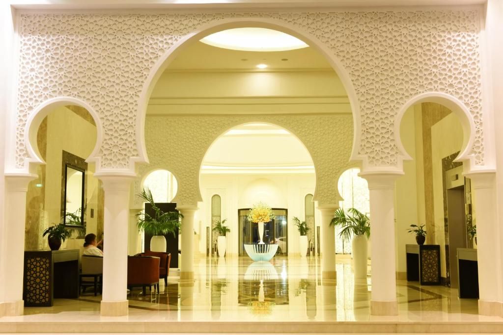 Bahi Ajman Palace Hotel фото 95