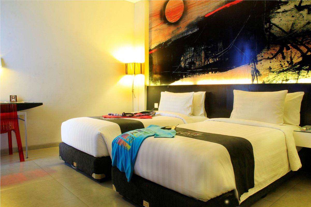 Loft Legian Hotel фото 1