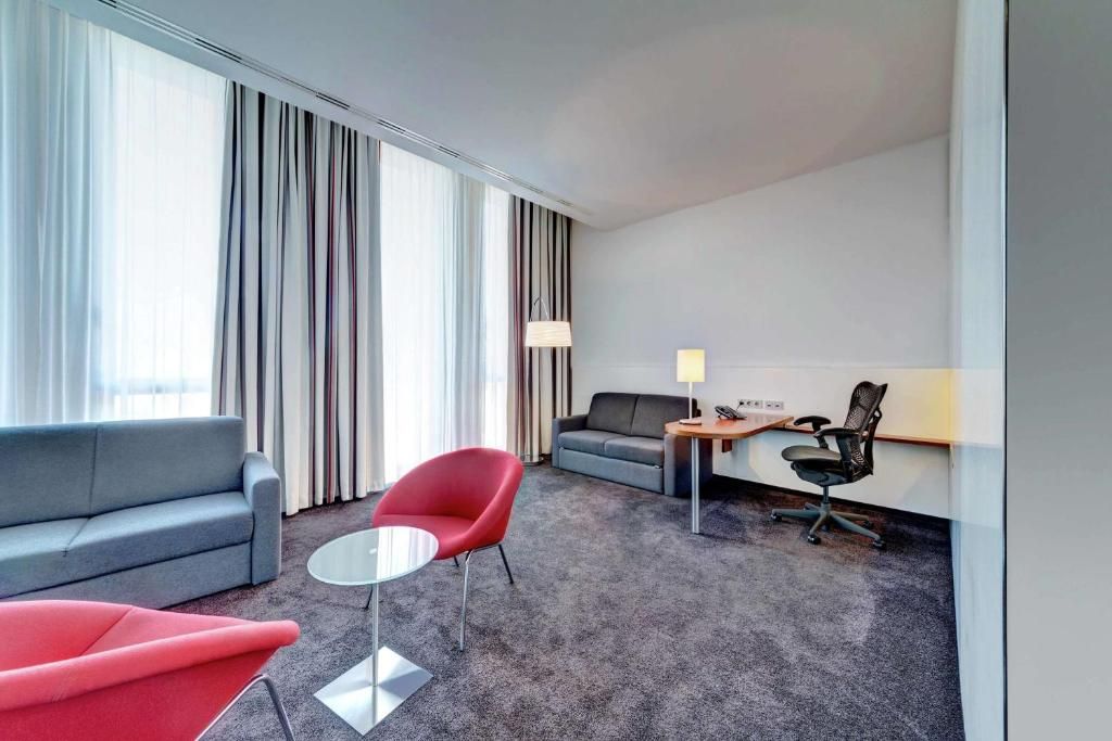 Hilton Garden Inn Stuttgart Neckarpark фото 11