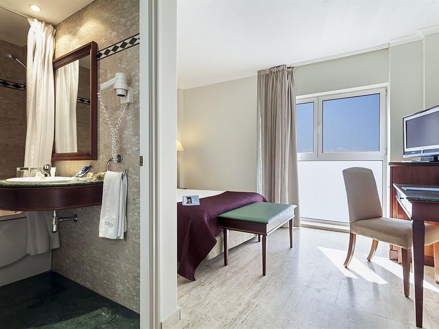 Hotel Exe Mitre фото 19