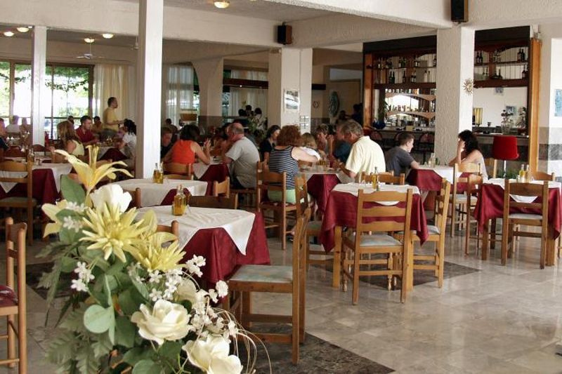 Hotel Loutanis фото 2