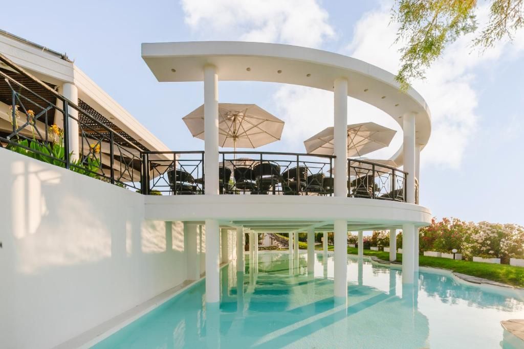 Calypso Beach Hotel фото 31