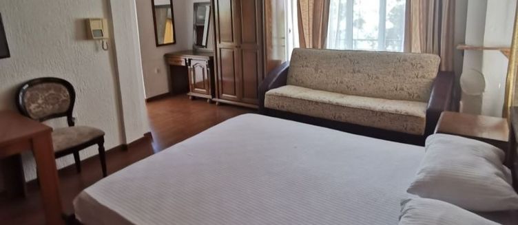 Фото отеля Adrovic 110 Guest House