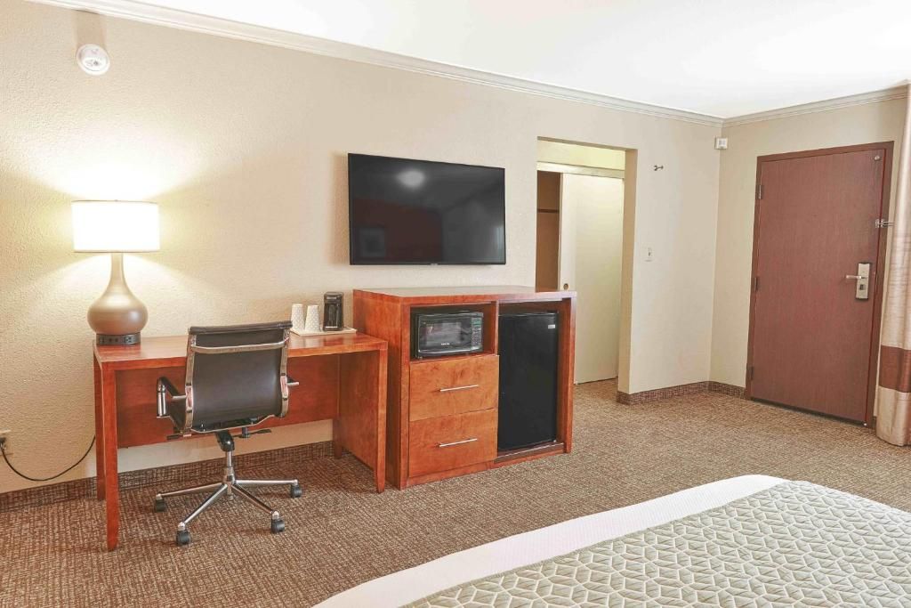 Comfort Inn Near Old Town Pasadena in Eagle Rock CA фото 59