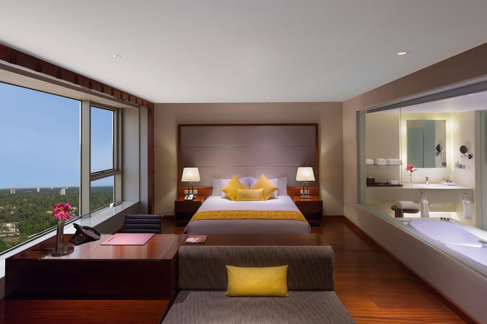 Crowne Plaza Kochi фото 44