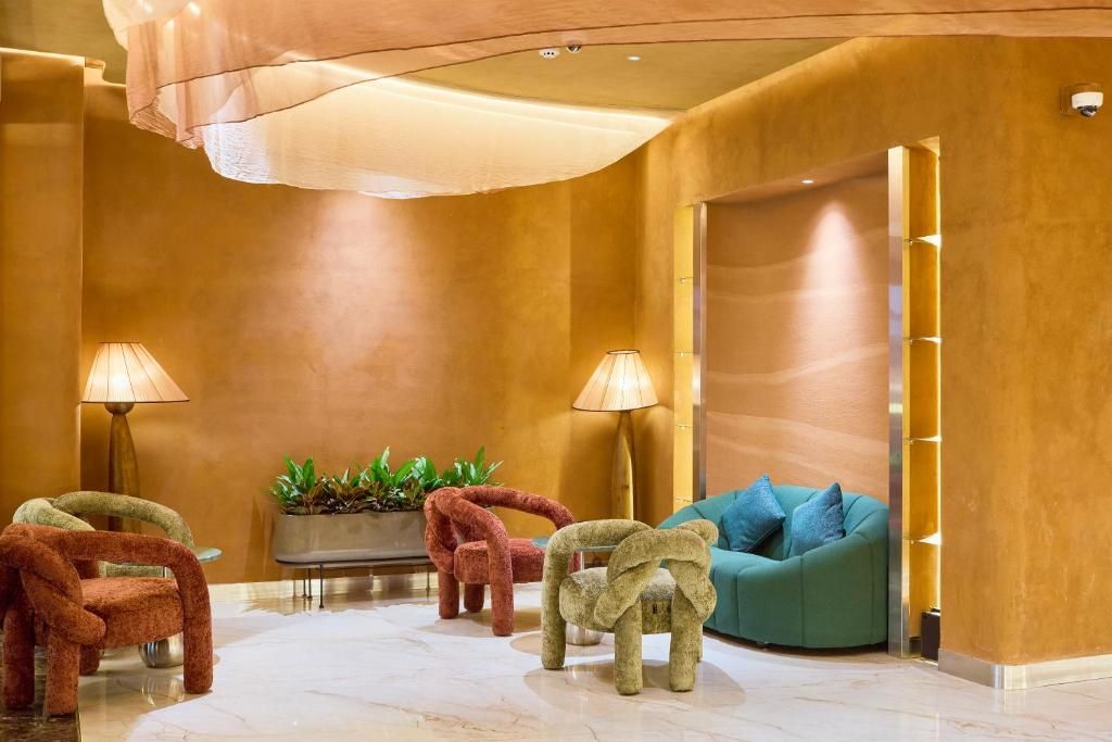 Kin Hotel Ly Tu Trong фото 3