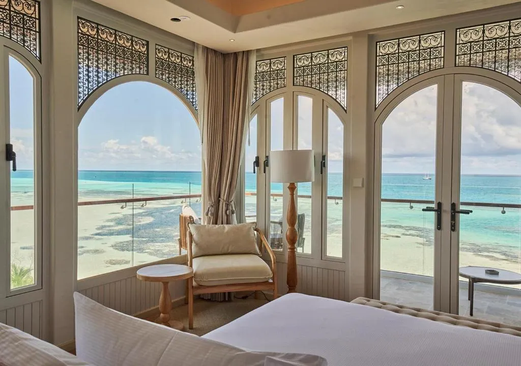 Stone Hotels Dhiffushi фото 3