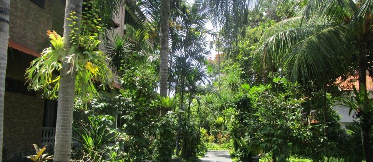 Фото отеля The Taman Ayu Hotel