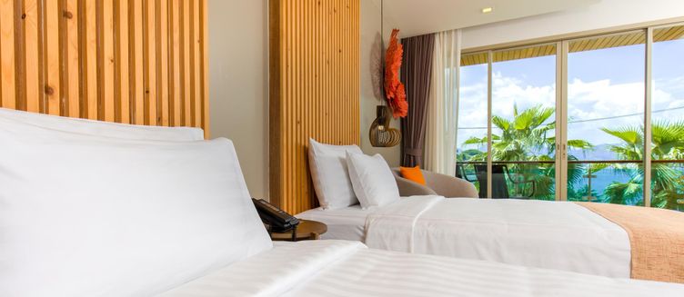 Фото отеля Wyndham Grand Phuket Kalim Bay
