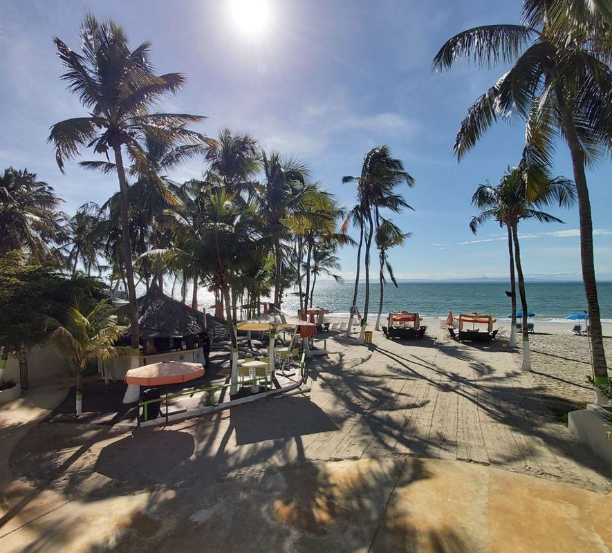 El Yaque Beach Hotel фото 0